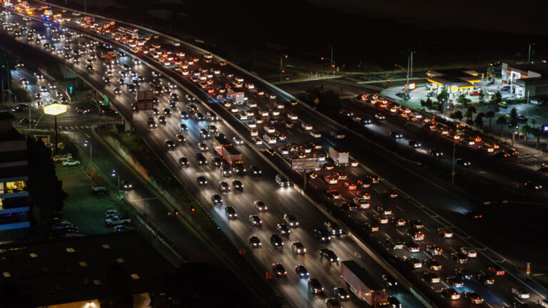 Read more about the article Stuck in Traffic? Here’s How to Reduce Traffic Congestion in Urban Areas.