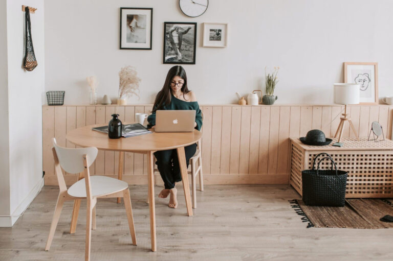 Read more about the article Simplify Your Life: Tips for Starting a Minimalist Lifestyle