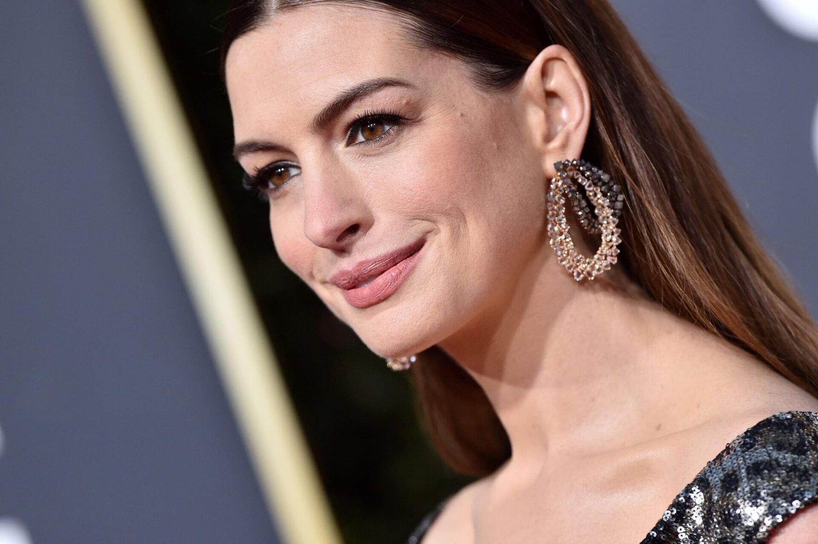 Read more about the article Anna Hathaway’s Approach to Wellness: Exploring Her Lifestyle Choices