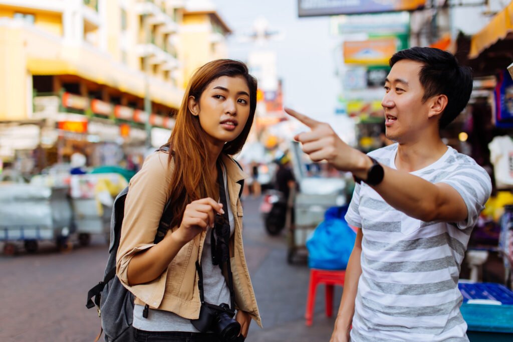 10 Essential Tips for communicating with locals while Traveling