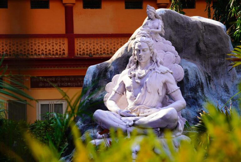 Read more about the article Mahashivratri: 9 Significance Of Shivratri For Women