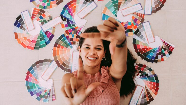 Read more about the article Colors influence all: Learn Psychological Impact of Colors on Consumer Behavior