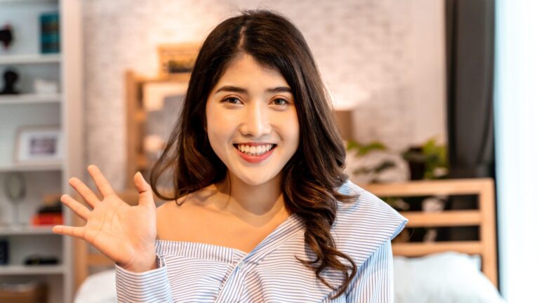 Read more about the article What Is More Important: Body Language, Tone or Words?