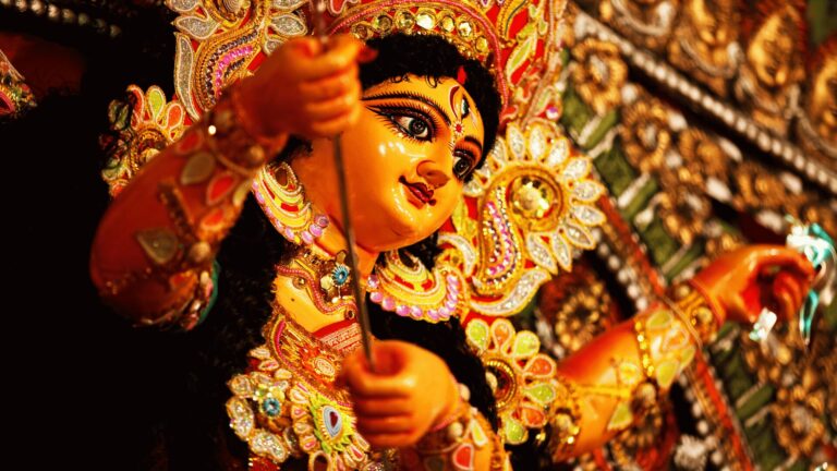 Read more about the article All About Durga Puja That Every Indian Must Know. Mythology, Culture And More!