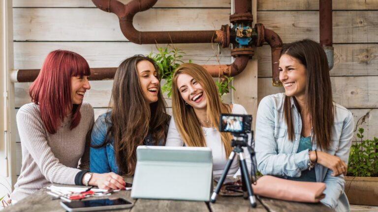 Read more about the article Create Positive Influence on People in meetings, interviews, or social gathering. Make a Lasting Impact now!