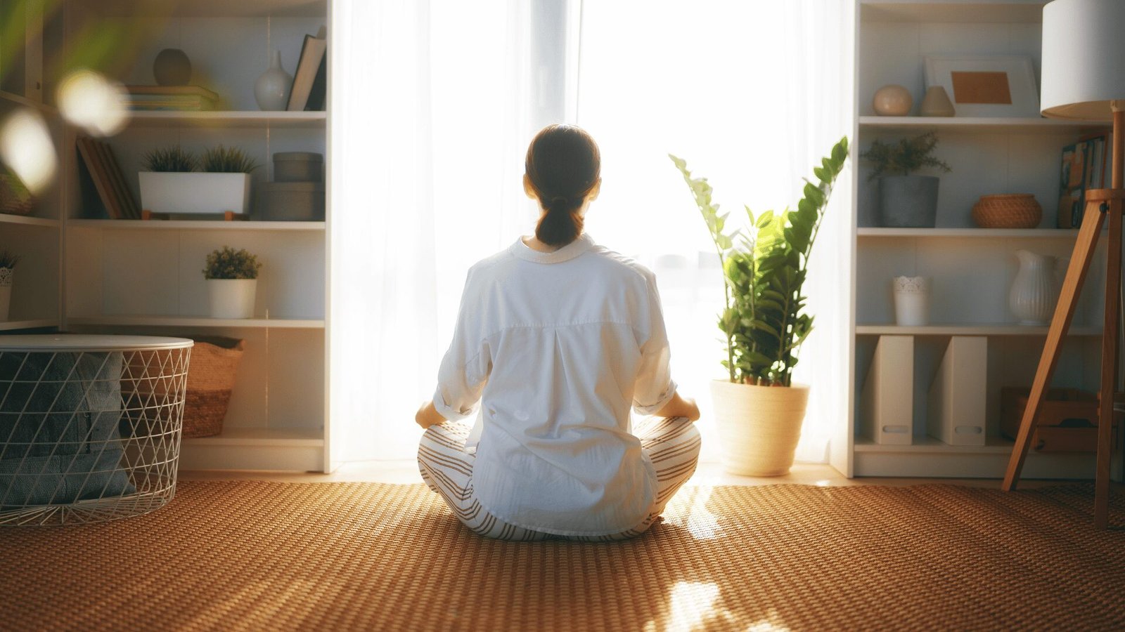 Read more about the article Micro Meditation: Your Quick Stress Relief Hack for Overall Wellness.