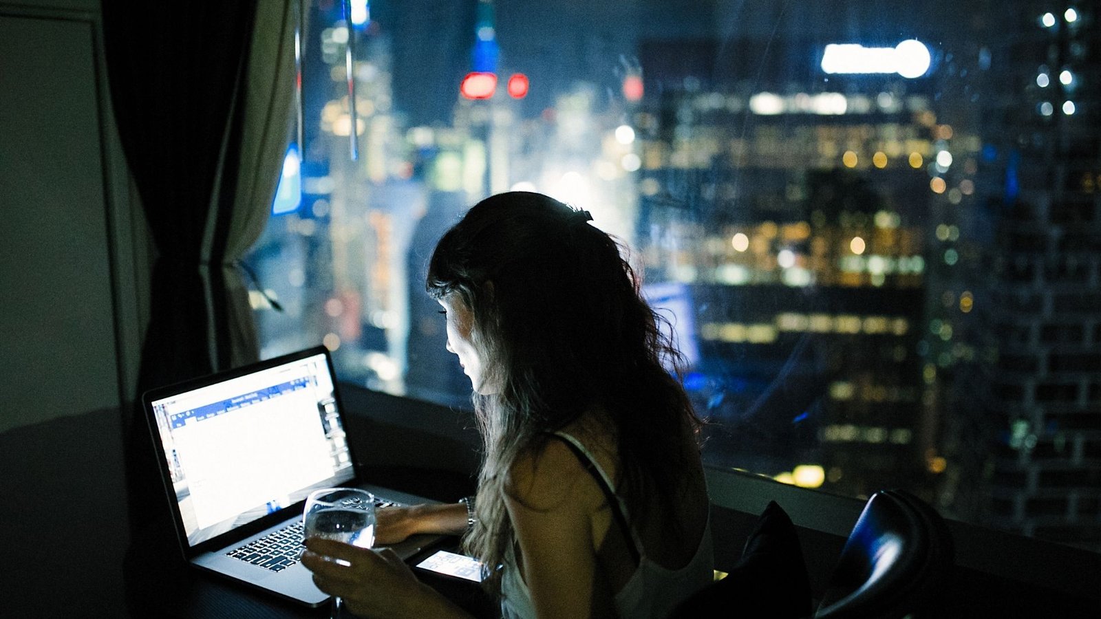 How to stop being a night owl